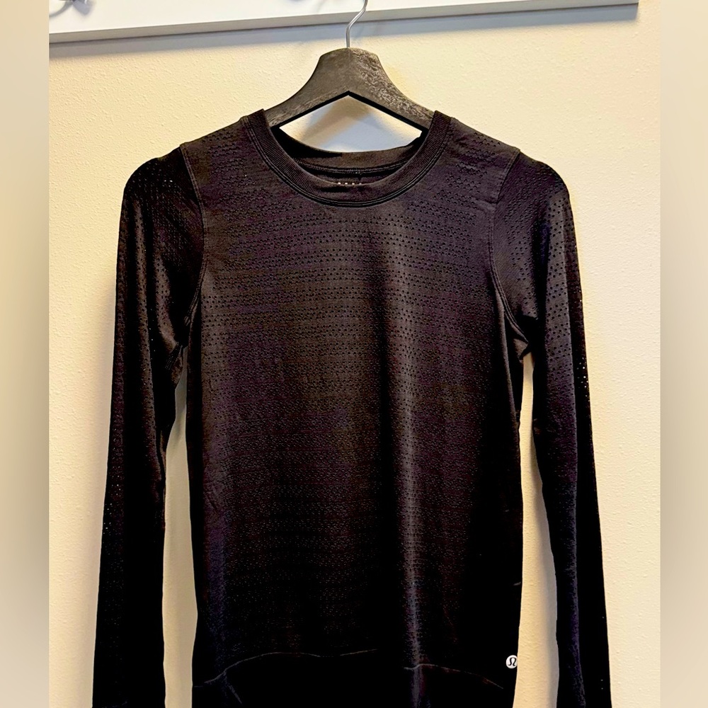 Lululemon long sleeves